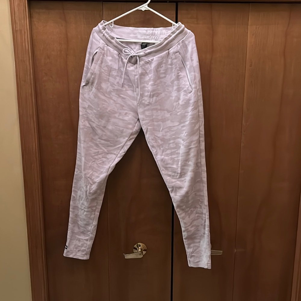 Alphalete Joggers